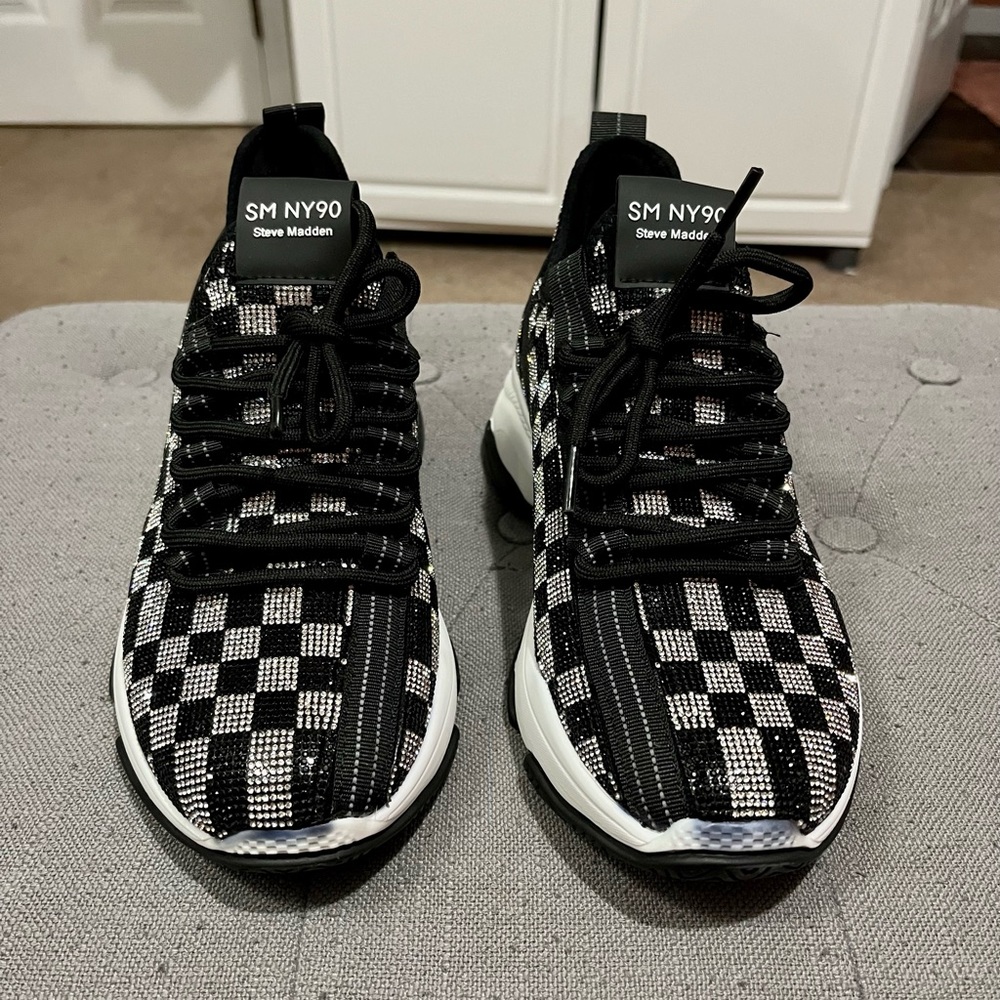 Brand Spanking New (NIB) Steve Madden 7.5 women’s checkered rhinestone sneakers